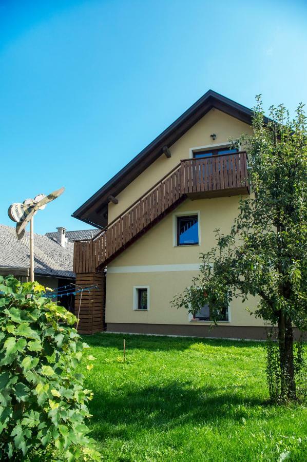 Willa Pr'Jernejc Agroturism Lesce  Zewnętrze zdjęcie